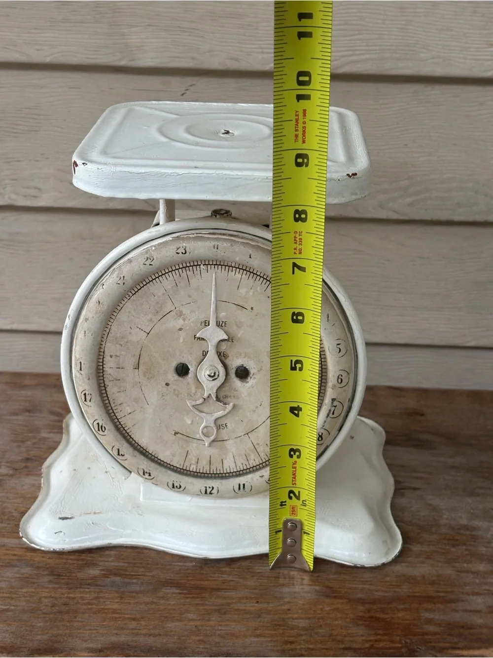 VTG Pelouze Family Scale typically used for kitchen or household weighing